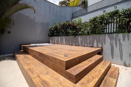 Casa à venda com 546m², 5 quartos e 4 vagasQuintal