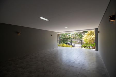 Casa à venda com 546m², 5 quartos e 4 vagasGaragem