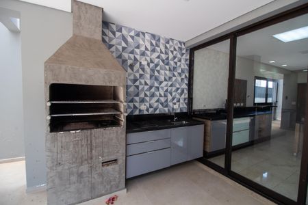 Casa à venda com 546m², 5 quartos e 4 vagasQuintal