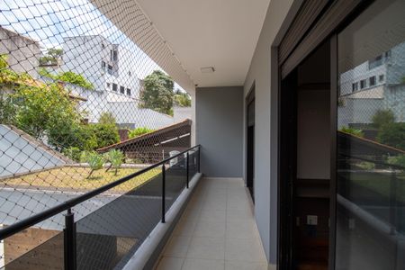 Casa à venda com 546m², 5 quartos e 4 vagasVaranda do Quarto 1