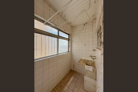 Apartamento à venda com 90m², 3 quartos e 2 vagas Apartamento à venda com 90m², 3 quartos e 2 vagasÁrea de Serviço