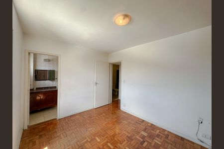 Apartamento à venda com 90m², 3 quartos e 2 vagas Apartamento à venda com 90m², 3 quartos e 2 vagasSuíte
