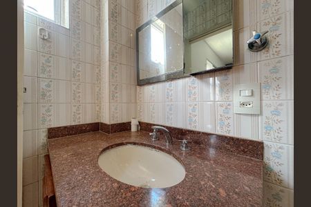 Apartamento à venda com 90m², 3 quartos e 2 vagas Apartamento à venda com 90m², 3 quartos e 2 vagasBanheiro Suíte