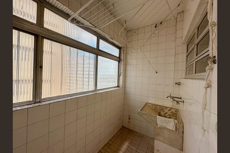 Apartamento à venda com 90m², 3 quartos e 2 vagas Apartamento à venda com 90m², 3 quartos e 2 vagasÁrea de Serviço