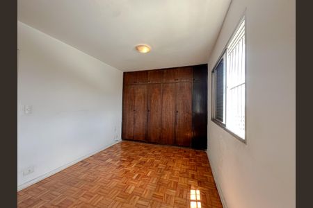 Apartamento à venda com 90m², 3 quartos e 2 vagas Apartamento à venda com 90m², 3 quartos e 2 vagasSuíte