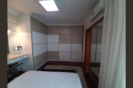 Casa à venda com 3 quartos, 250m² em Jardim do Mar, São Bernardo do Campo