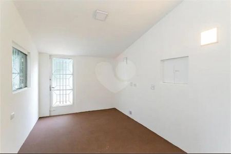 Casa à venda com 3 quartos, 100m² em Pacaembu, São Paulo