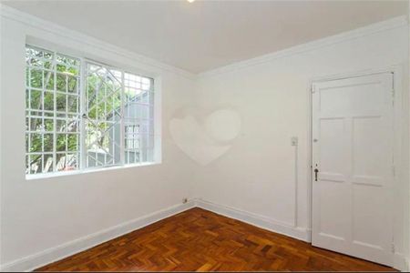 Casa à venda com 3 quartos, 100m² em Pacaembu, São Paulo