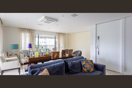 Apartamento à venda com 3 quartos, 213m² em Vila Mariana, São Paulo