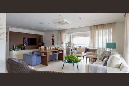 Apartamento à venda com 213m², 3 quartos e 2 vagas