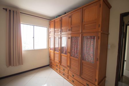 Quarto 2 de apartamento para alugar com 2 quartos, 50m² em Colubandê, São Gonçalo