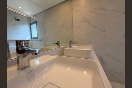 Apartamento à venda com 3 quartos, 180m² em Indianópolis, São Paulo