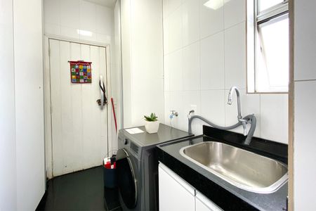 Apartamento à venda com 1600m², 3 quartos e 9 vagasÁrea de Serviço