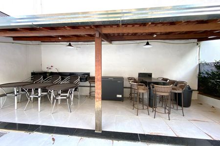 Apartamento à venda com 1600m², 3 quartos e 9 vagasÁrea comum - Churrasqueira