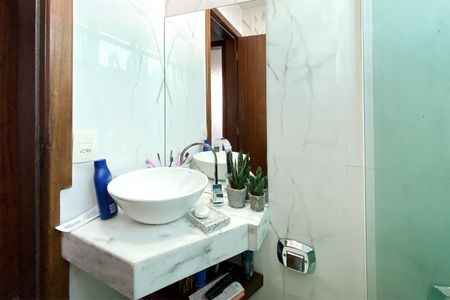 Apartamento à venda com 1600m², 3 quartos e 9 vagasBanheiro