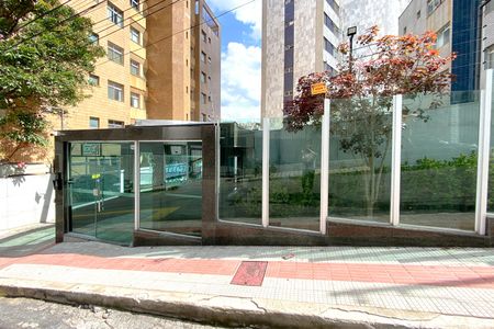 Apartamento à venda com 1600m², 3 quartos e 9 vagasFachada