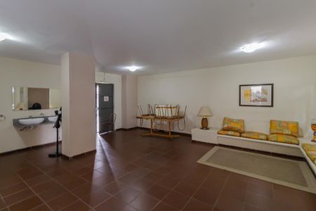 Apartamento para alugar com 79m², 2 quartos e 1 vaga Apartamento para alugar com 79m², 2 quartos e 1 vagaÁrea comum - Salão de festas