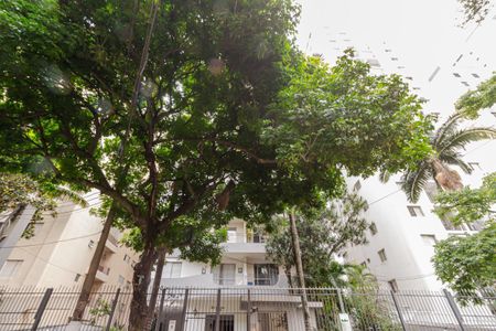 Apartamento para alugar com 79m², 2 quartos e 1 vaga Apartamento para alugar com 79m², 2 quartos e 1 vagaFachada