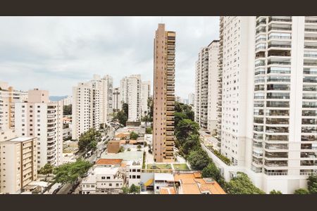 Apartamento à venda com 83m², 2 quartos e 3 vagasVaranda gourmet
