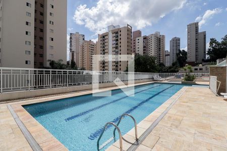 Apartamento à venda com 83m², 2 quartos e 3 vagasÁrea comum - Piscina