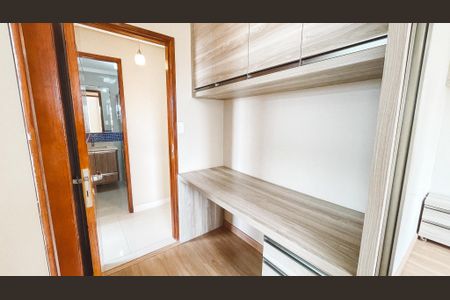 Apartamento à venda com 83m², 2 quartos e 3 vagasQuarto Suíte