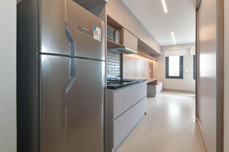Cozinha de kitnet/studio para alugar com 1 quarto, 25m² em Campo Belo, São Paulo