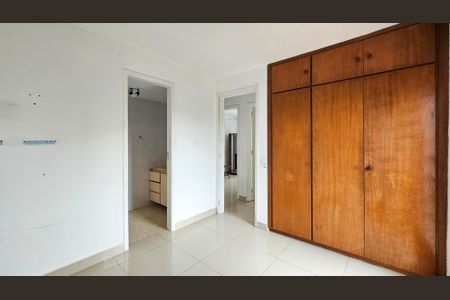 Apartamento à venda com 88m², 3 quartos e 3 vagas Apartamento à venda com 88m², 3 quartos e 3 vagasQuarto 1