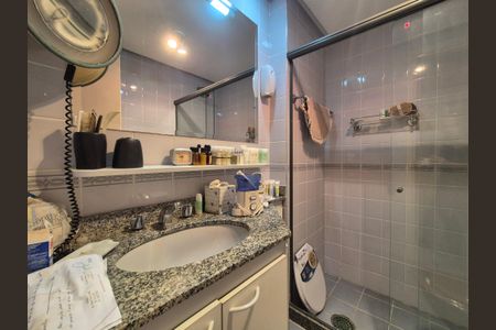 Apartamento para alugar com 90m², 3 quartos e 2 vagasBanheiro 