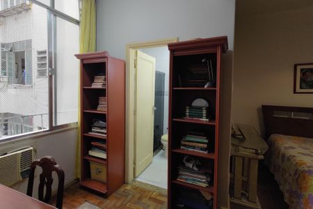 Apartamento à venda com 42m², 1 quarto e sem vagaQuarto