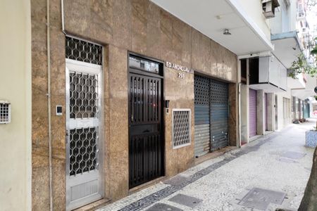 Apartamento à venda com 42m², 1 quarto e sem vagaFachada