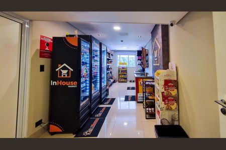 Apartamento para alugar com 72m², 1 quarto e 1 vagamercado 