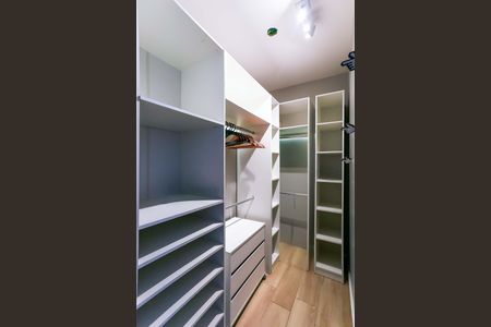 Apartamento para alugar com 72m², 1 quarto e 1 vagaCloset da suíte