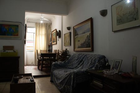 Apartamento à venda com 69m², 1 quarto e 1 vaga Apartamento à venda com 69m², 1 quarto e 1 vagaSala
