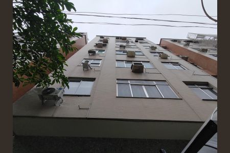 Apartamento à venda com 69m², 1 quarto e 1 vaga Apartamento à venda com 69m², 1 quarto e 1 vagaFachada e portaria