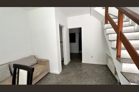 Casa de condomínio para alugar com 45m², 2 quartos e 1 vagaSala
