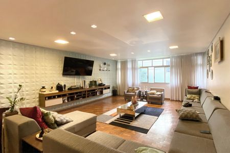 Apartamento à venda com 300m², 4 quartos e sem vagaSala