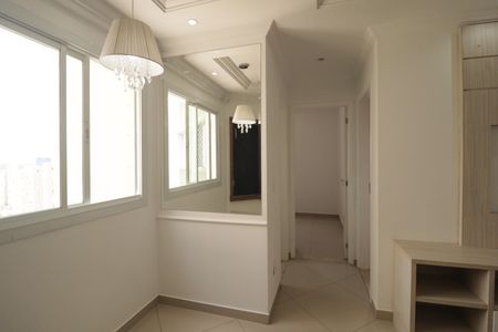 Sala de apartamento para alugar com 2 quartos, 45m² em Vila Angelica, Jundiaí