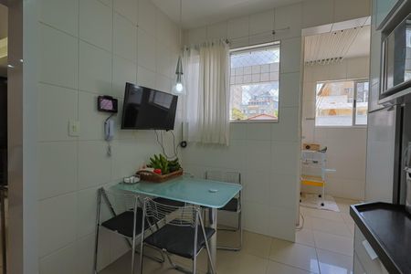 Cozinha de apartamento à venda com 3 quartos, 98m² em Palmares, Belo Horizonte