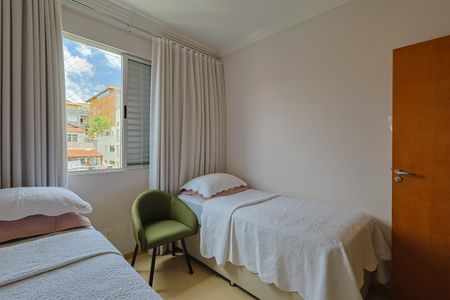 Apartamento à venda com 98m², 3 quartos e 2 vagasQuarto 2