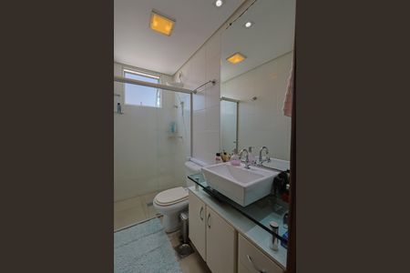 Apartamento à venda com 98m², 3 quartos e 2 vagasBanheiro da Suíte