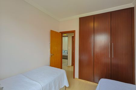 Apartamento à venda com 98m², 3 quartos e 2 vagasQuarto 2