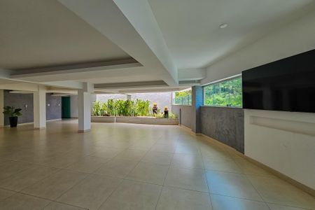 Apartamento à venda com 98m², 3 quartos e 2 vagasÁrea comum - Salão de festas