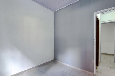 Quarto 1 de casa para alugar com 2 quartos, 50m² em Vila Santo Estefano, São Paulo