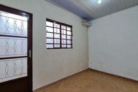 Sala de casa para alugar com 2 quartos, 50m² em Vila Santo Estefano, São Paulo