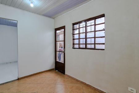 Sala de casa para alugar com 2 quartos, 50m² em Vila Santo Estefano, São Paulo