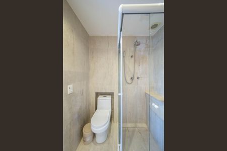 Banheiro de apartamento à venda com 1 quarto, 108m² em Cidade Monções, São Paulo