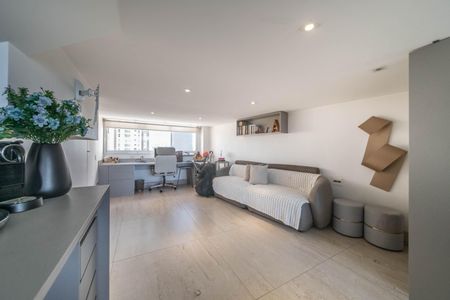 Apartamento à venda com 108m², 1 quarto e 2 vagasSala de TV