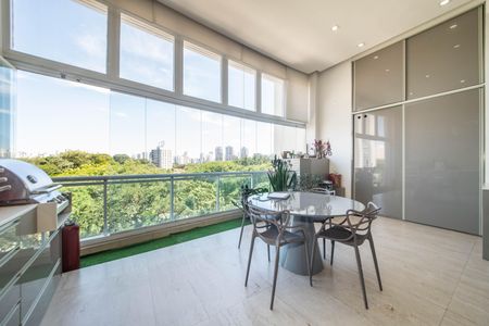 Apartamento à venda com 108m², 1 quarto e 2 vagasSala - Varanda