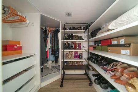 Apartamento à venda com 108m², 1 quarto e 2 vagasQuarto - Closet