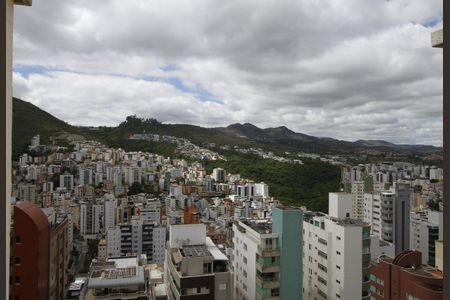 Apartamento à venda com 85m², 3 quartos e 2 vagasVista